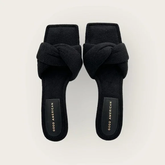 Good American Terry Kickstand Slides in a Size 9 Black New In Box - Picture 1 of 11